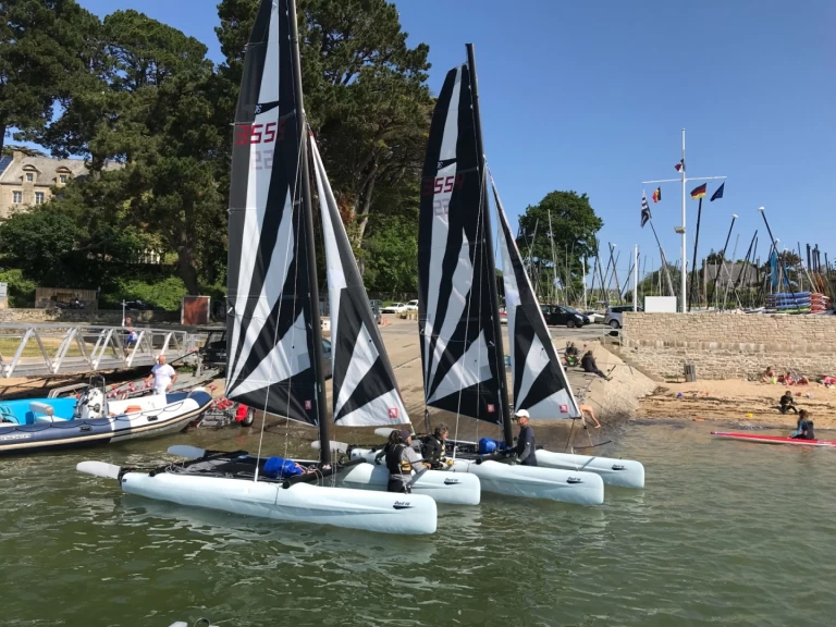 Katamaran  för uthyrning Arradon till det bästa priset 