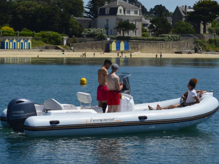 Yacht charter Arradon billig Tempest 625 Easy