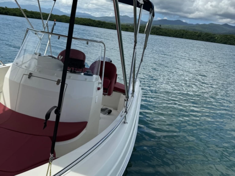 Uthyrning Motorbåt  Pacific Craft med en båtlicens 
