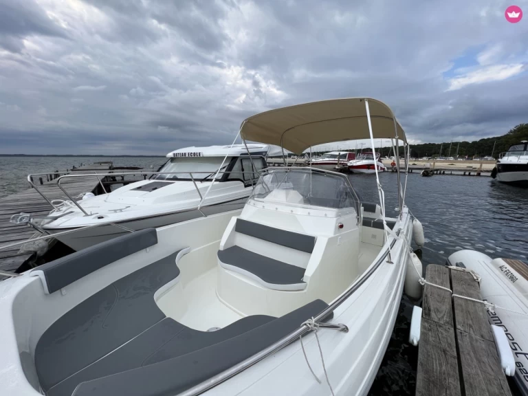 Uthyrning Motorbåt  Pacific Craft med en båtlicens 