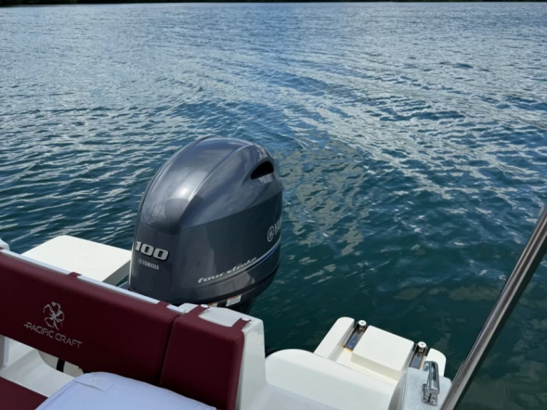 Yacht charter Sainte-Rose billig 545 open