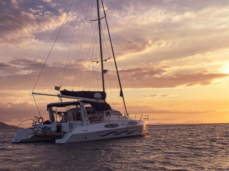 Hyr en Royal Cape Majestic 53 Hell-Ville 