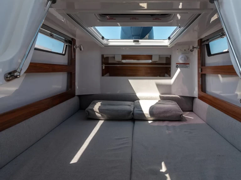 Yacht charter Trogir  billig Axopar 28 T-Top