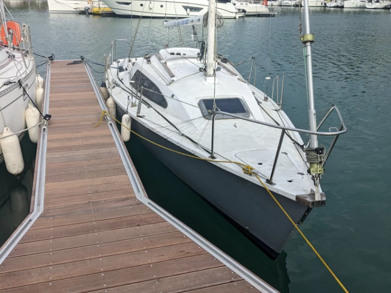 Uthyrning Segelbåt  Archambault med en båtlicens 