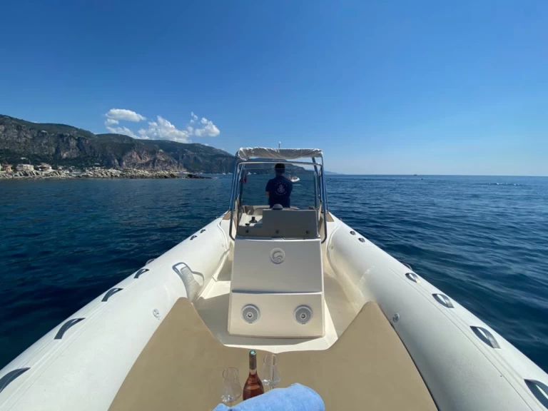 Hyr en Capelli Tempest 775 Antibes 