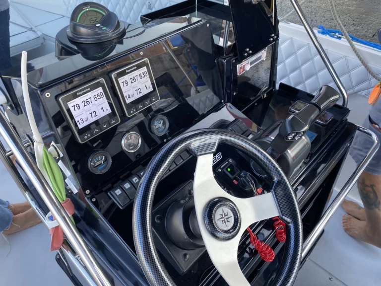 Uthyrning Motorbåt  i Villa San Giovanni - Wellcraft Scarab 302