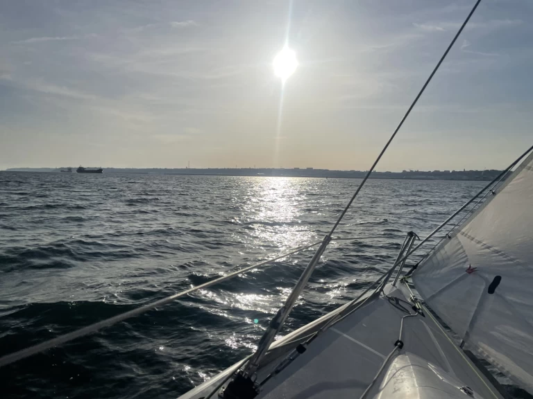 Yacht charter Brest billig Beneteau 25 Platu