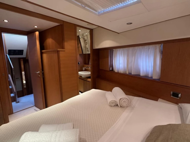 Hyra Lyx yacht med eller utan skeppare Aicon Capo d'Orlando Porto 