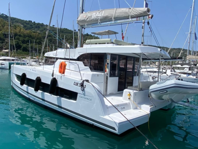 Bali Bali Catspace 2025 charter bareboat eller skeppad i Capo d'Orlando