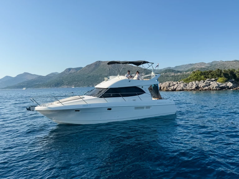 Yacht charter Dubrovnik billig Prestige 36 Fly