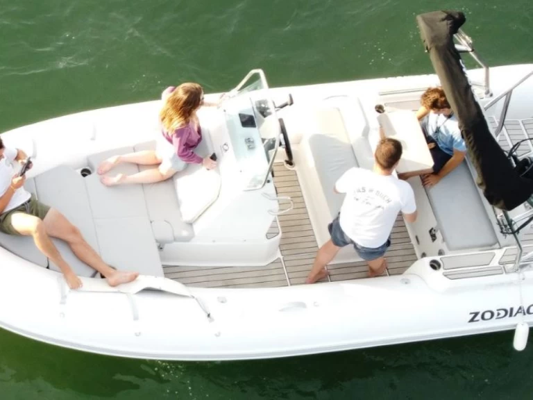 Yacht charter Arcachon billig Medline 5.8