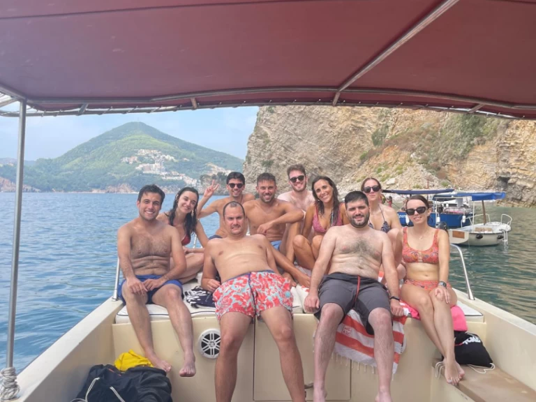 Båtuthyrning Navar 11 i Budva på Samboat 
