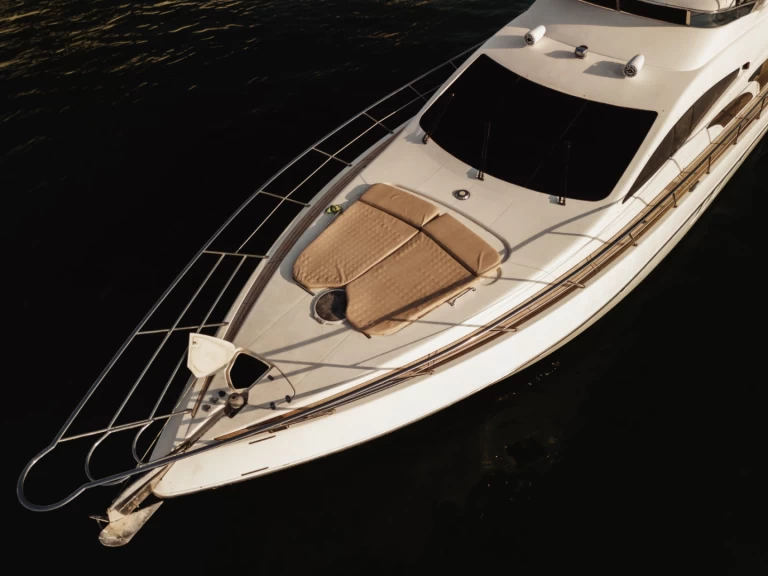 Hyra Lyx yacht med eller utan skeppare Azimut Cartagena 