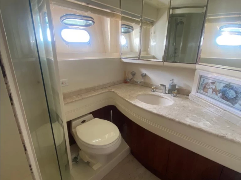 Hyr en Azimut Azimut 70 Cartagena 