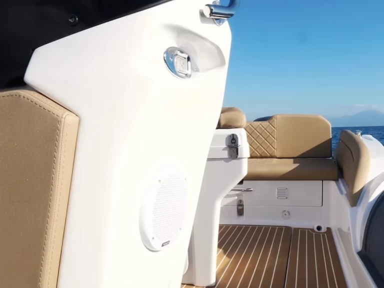 Salpa Salpa Soleil 20 charter bareboat eller skeppad i Juan-les-Pins