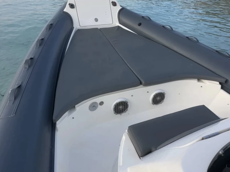 Hyra RIB med eller utan skeppare Lomac Saint-Florent 