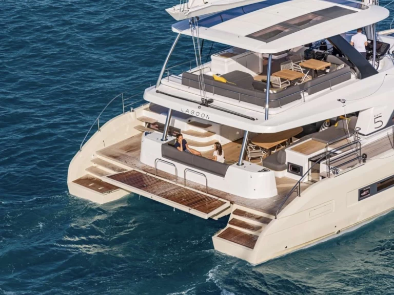 Uthyrning Lyx yacht i Sankt Martin - Lagoon Lady Ros&eacute; (Lagoon Sixty 5)