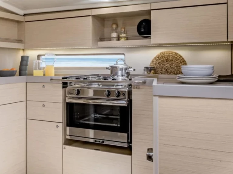 Hyra Segelbåt  med eller utan skeppare Bénéteau Le Marin 