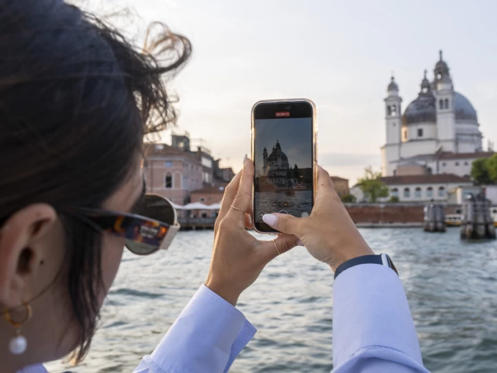 Uthyrning Motorbåt  Brube med en båtlicens 