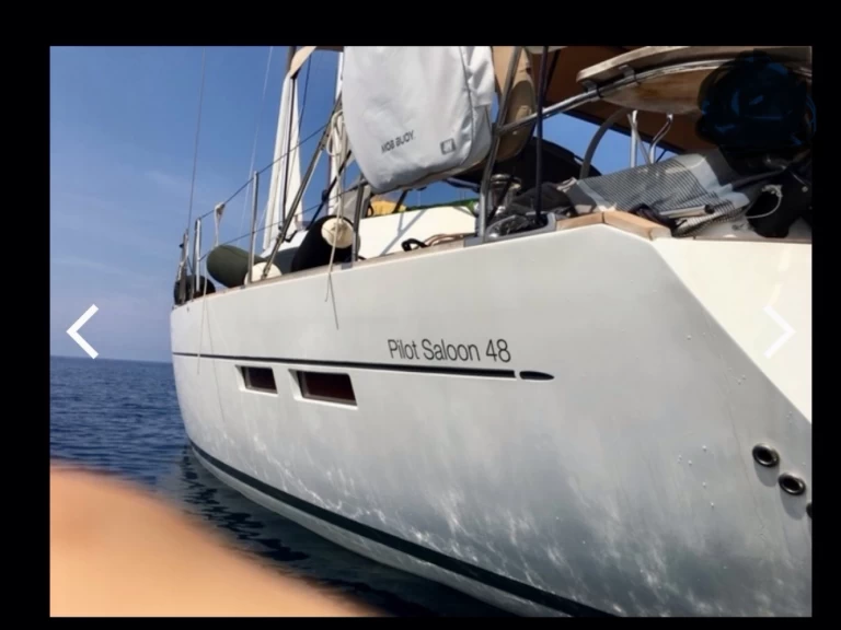 Uthyrning Segelbåt  Wauquiez med en båtlicens 