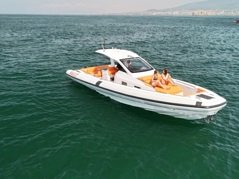 Yacht charter Neapel billig 42 EFB