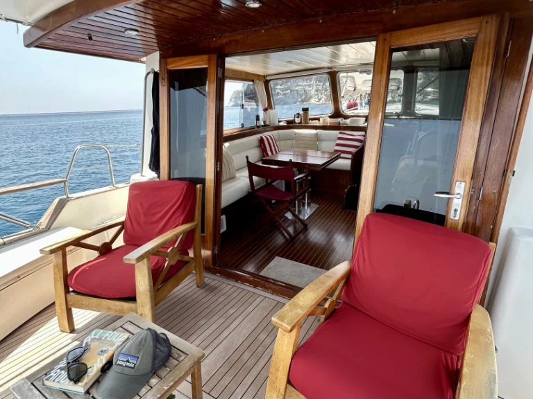 Hyra Motorbåt  med eller utan skeppare Menorquin-Yachts Ponza 