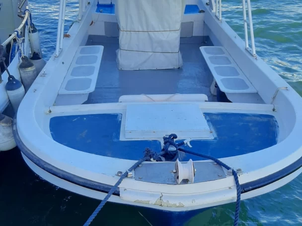 nelhi 750 charter bareboat eller skeppad i Malaga 