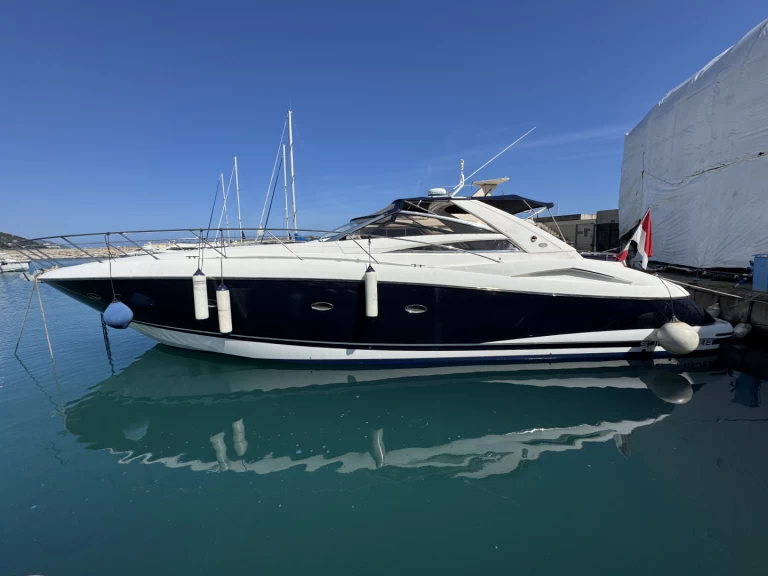 Hyr en Sunseeker Portofino 53 Roquebrune-Cap-Martin 