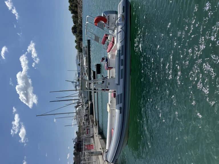 RIB för uthyrning Marseille till det bästa priset 
