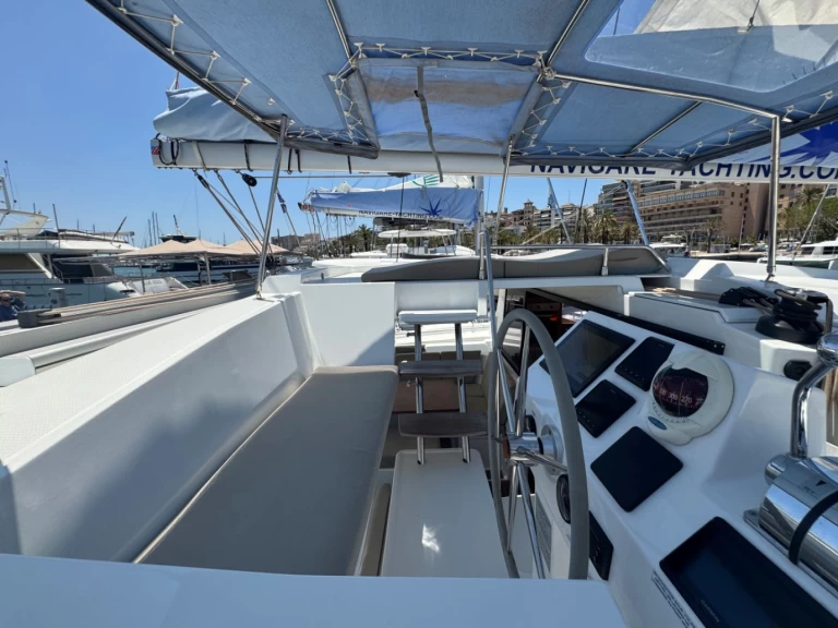 Uthyrning Palma de Mallorca - Fountaine Pajot Astrea 42 av Samboat 