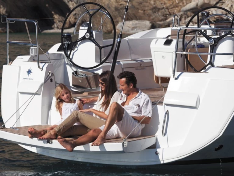 Yacht charter Mai Khao billig Sun Odyssey 479