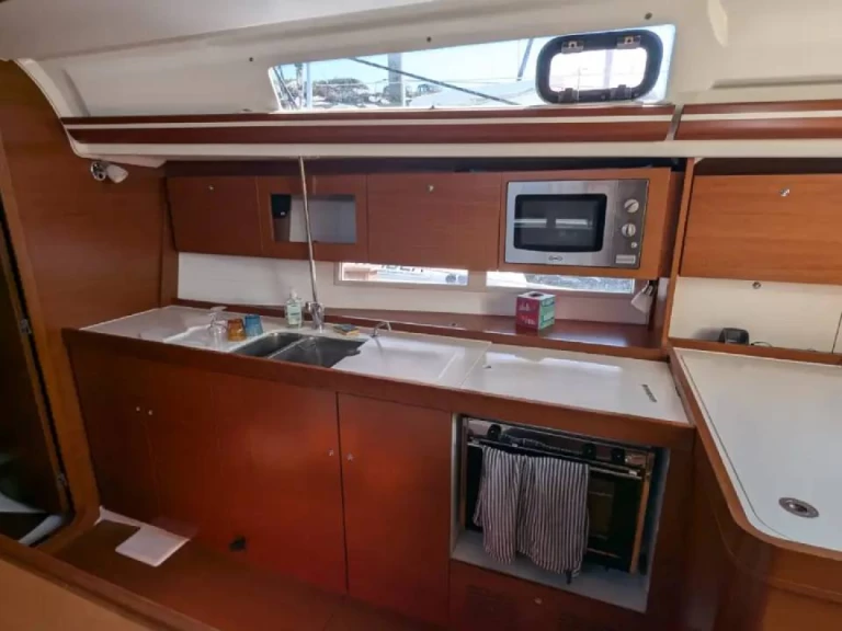 Uthyrning Segelbåt  Dufour med en båtlicens 