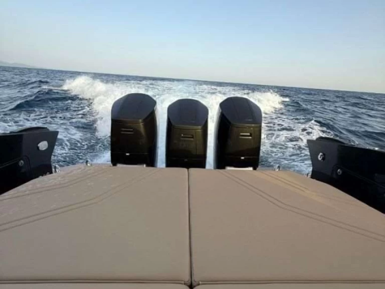 Hyr en Sea Water Kymera 53 Bonifacio 