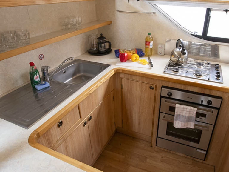 Le Boat Classique Star charter bareboat eller skeppad i Hindeloopen