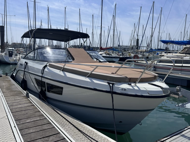 Quicksilver Activ 805 Cruiser charter bareboat eller skeppad i La Rochelle