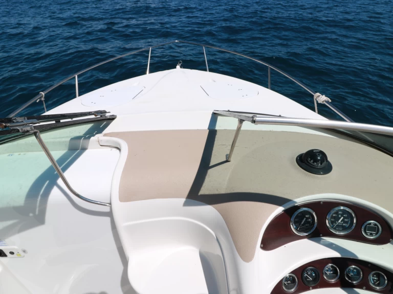 Yacht charter Mandelieu-la-Napoule billig Chris Craft 245 Cuddy Cabin