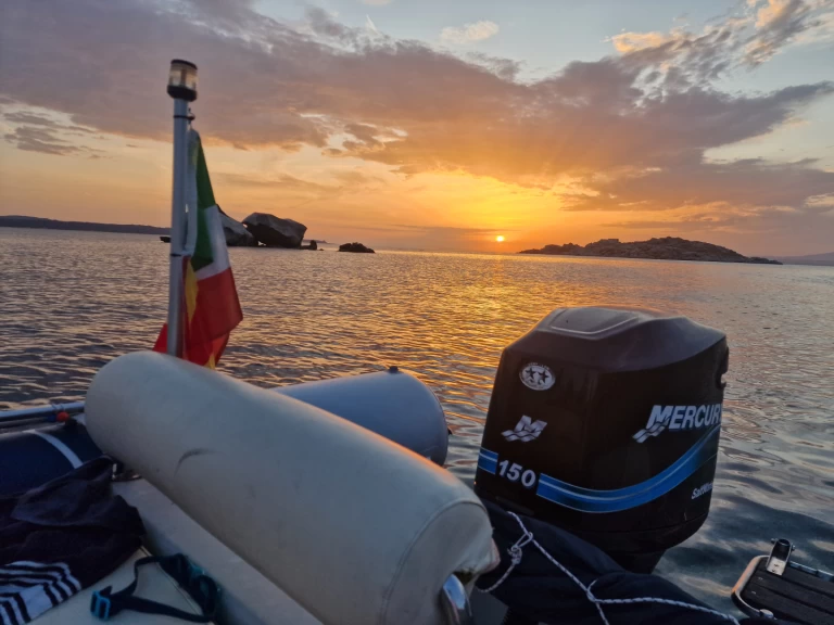 Northstar 255RT  charter bareboat eller skeppad i Palau