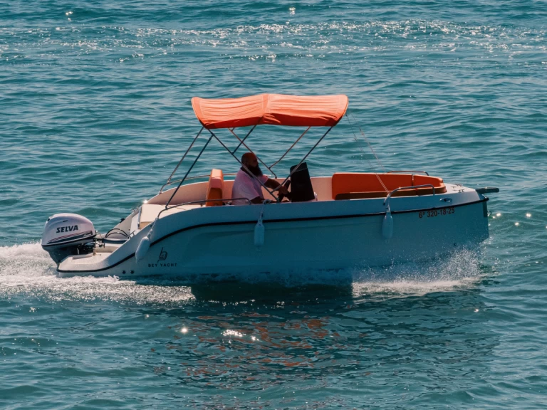 Uthyrning Puerto Marina Benalmadena - Bey Yacht 18 av Samboat 