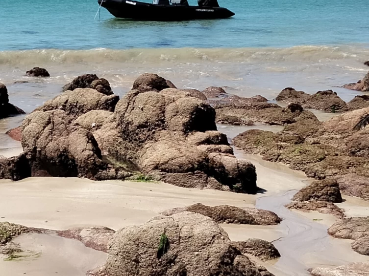 Hyra RIB med eller utan skeppare Bombard Vannes 