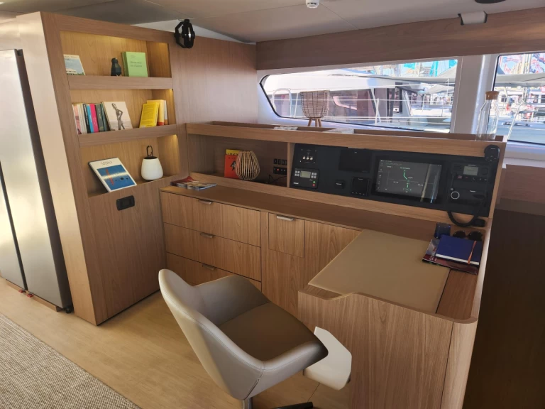 Yacht charter Le Marin billig BALI 5.8