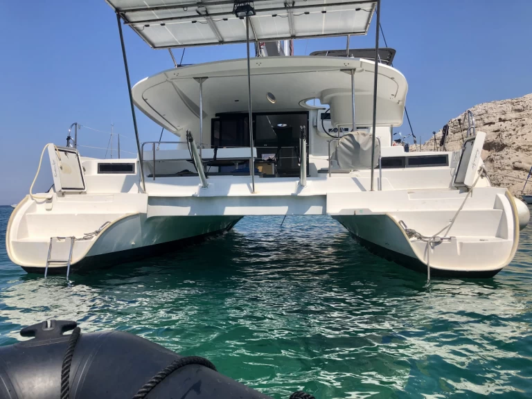 Hyr en Fountaine Pajot LIPARI 41 EVOLUTION Marseille 