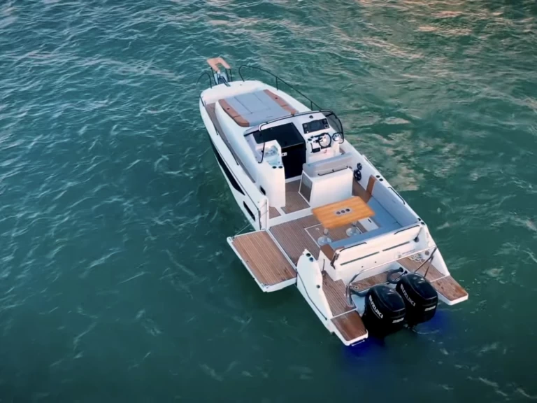 Uthyrning Santa Eularia des Riu - Bénéteau FLYER 9 SUNdeck av Samboat 