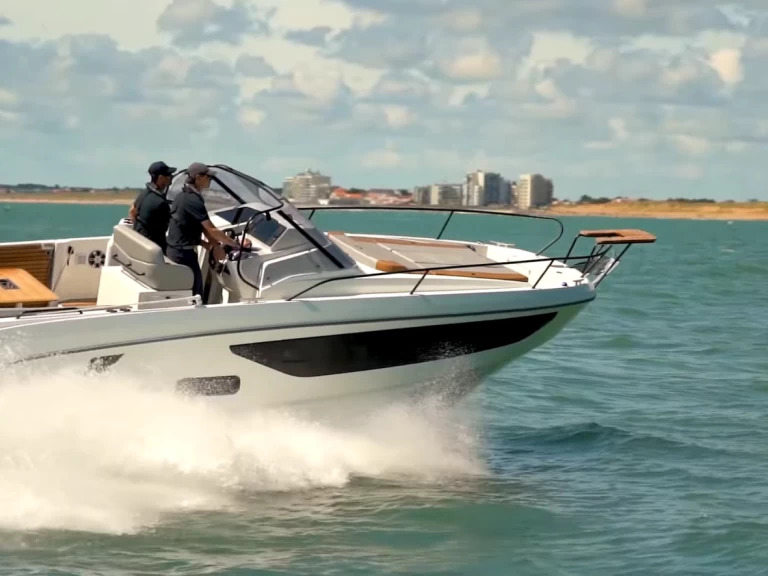 Hyr en Bénéteau FLYER 9 SUNdeck Santa Eularia des Riu 