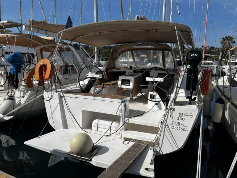 Uthyrning Segelbåt  i Gouvia - Dufour Dufour 390 GL