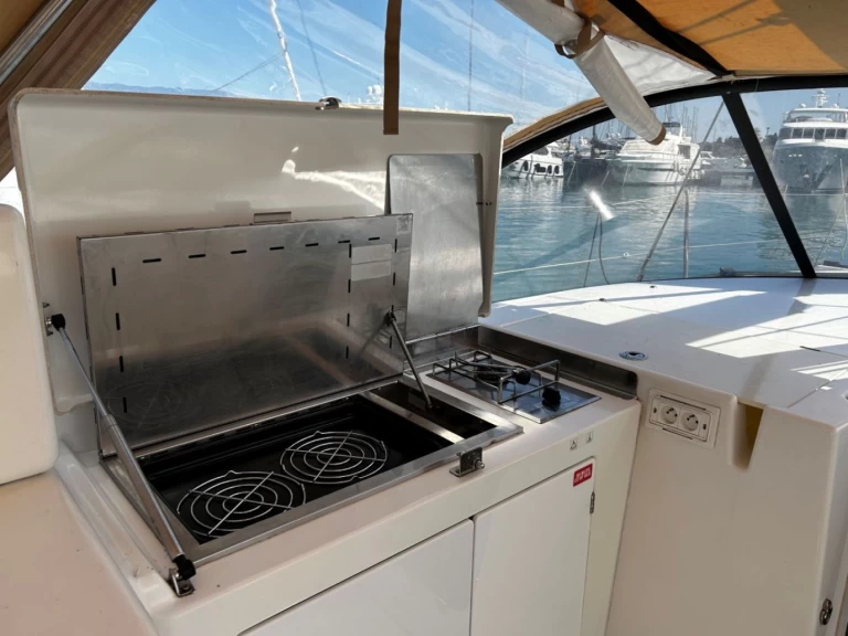 Båtuthyrning Jeanneau Sun Loft 47 i Gouvia på Samboat 