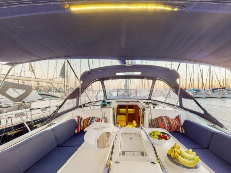 Hyr en Jeanneau Jeanneau 469 Alimos 