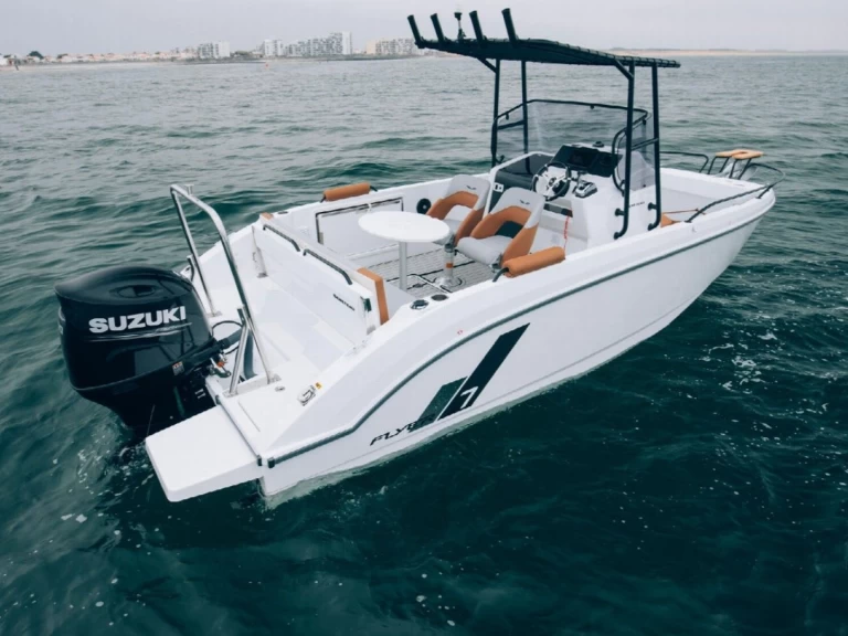 Bénéteau Flyer 7 SPACEdeck charter bareboat eller skeppad i Publier