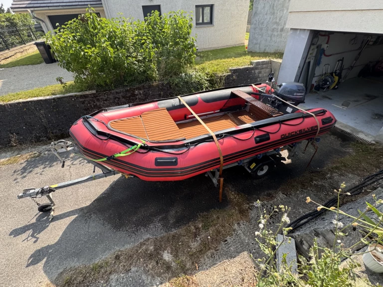 RIB för uthyrning Ornex till det bästa priset 