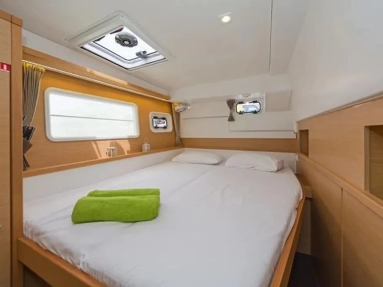 Uthyrning Katamaran  Lagoon med en båtlicens 