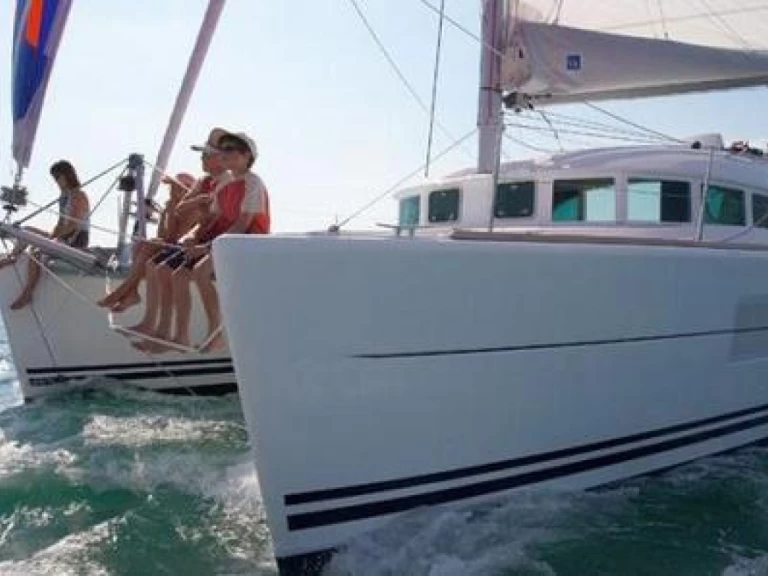 Yacht charter Sant Antoni de Portmany billig Lagoon 400 S2